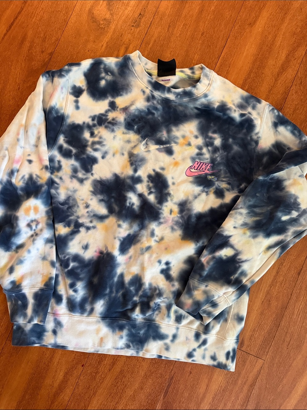 Nike Mens Sportswear Club Tie-Dye French Terry Top Pullover Sweatshirt Sz Medium
